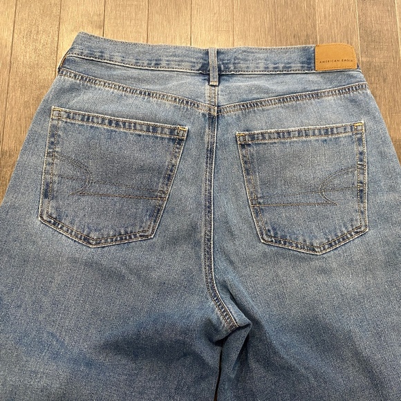 American Eagle High Waist Skater Jeans - Picture 3 of 10